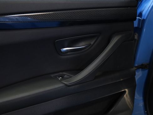 Used 2013 BMW M5 image 28