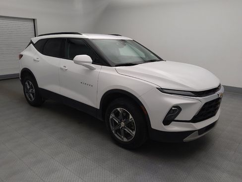 Used 2024 Chevrolet Blazer LT w/ Convenience Package FWD image 11