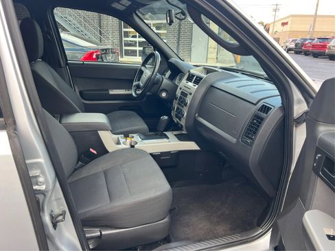 Used 2010 Ford Escape XLT image 22