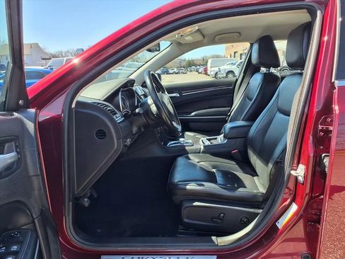 Used 2021 Chrysler 300 Touring L image 18