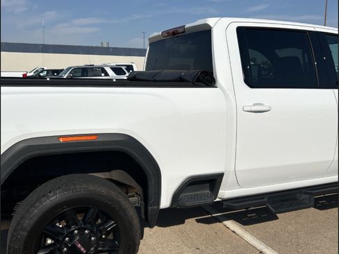 Used 2025 GMC Sierra 2500 AT4 AWD/4WD image 10
