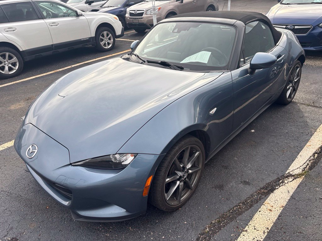 Used 2017 MAZDA MX-5 Miata Grand Touring RWD image 4