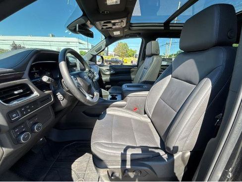 Used 2024 Chevrolet Tahoe LT w/ LT Signature Plus Package AWD/4WD image 17