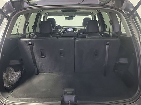 Used 2016 Honda Pilot Touring image 7