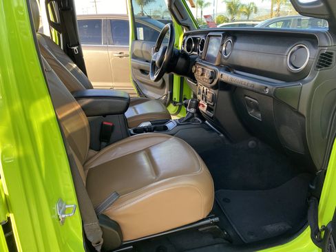 Used 2021 Jeep Wrangler Unlimited Rubicon w/ Safety Group image 25