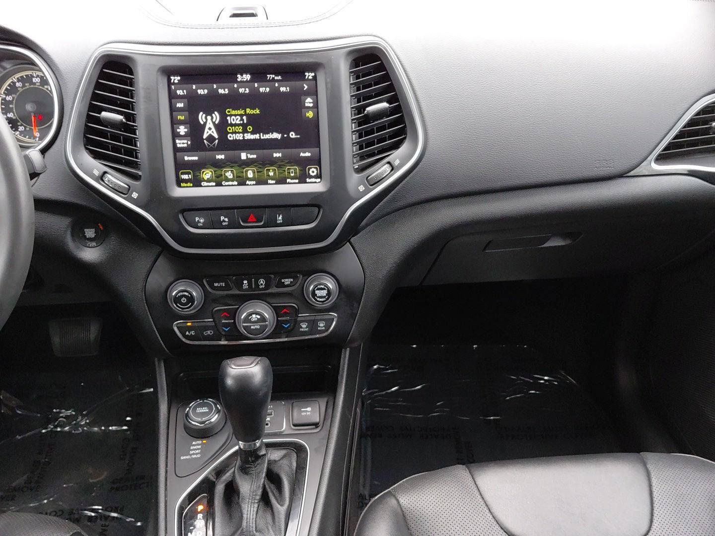 Used 2023 Jeep Cherokee Altitude Lux AWD/4WD image 41