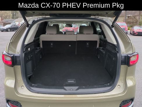 Certified 2025 MAZDA CX-70 Plug-In Hybrid w/ Premium Pkg image 13