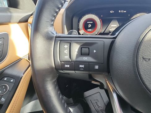 Used 2021 Nissan Rogue Platinum image 35