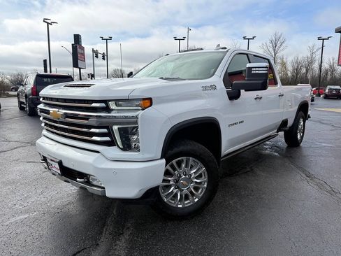 Used 2021 Chevrolet Silverado 2500 High Country AWD/4WD image 3