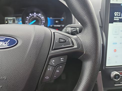 Used 2022 Ford Edge SE image 12