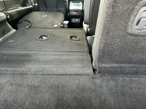 Used 2024 Hyundai Palisade SEL w/ Premium Package image 19