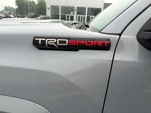 Used 2020 Toyota Tacoma TRD Sport w/ TRD Premium Sport Package AWD/4WD image 12