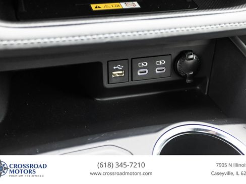 Used 2023 Toyota Highlander XLE AWD/4WD image 48