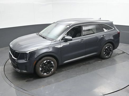 Used 2024 Kia Sorento S FWD image 36