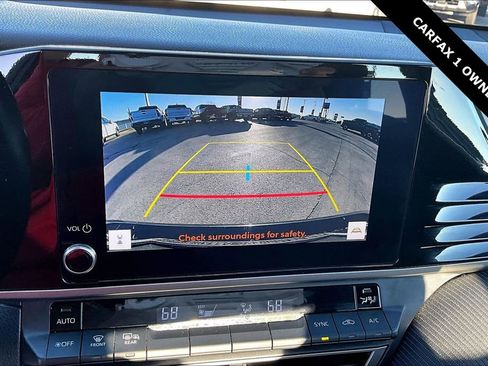 Used 2025 Toyota Camry SE image 14