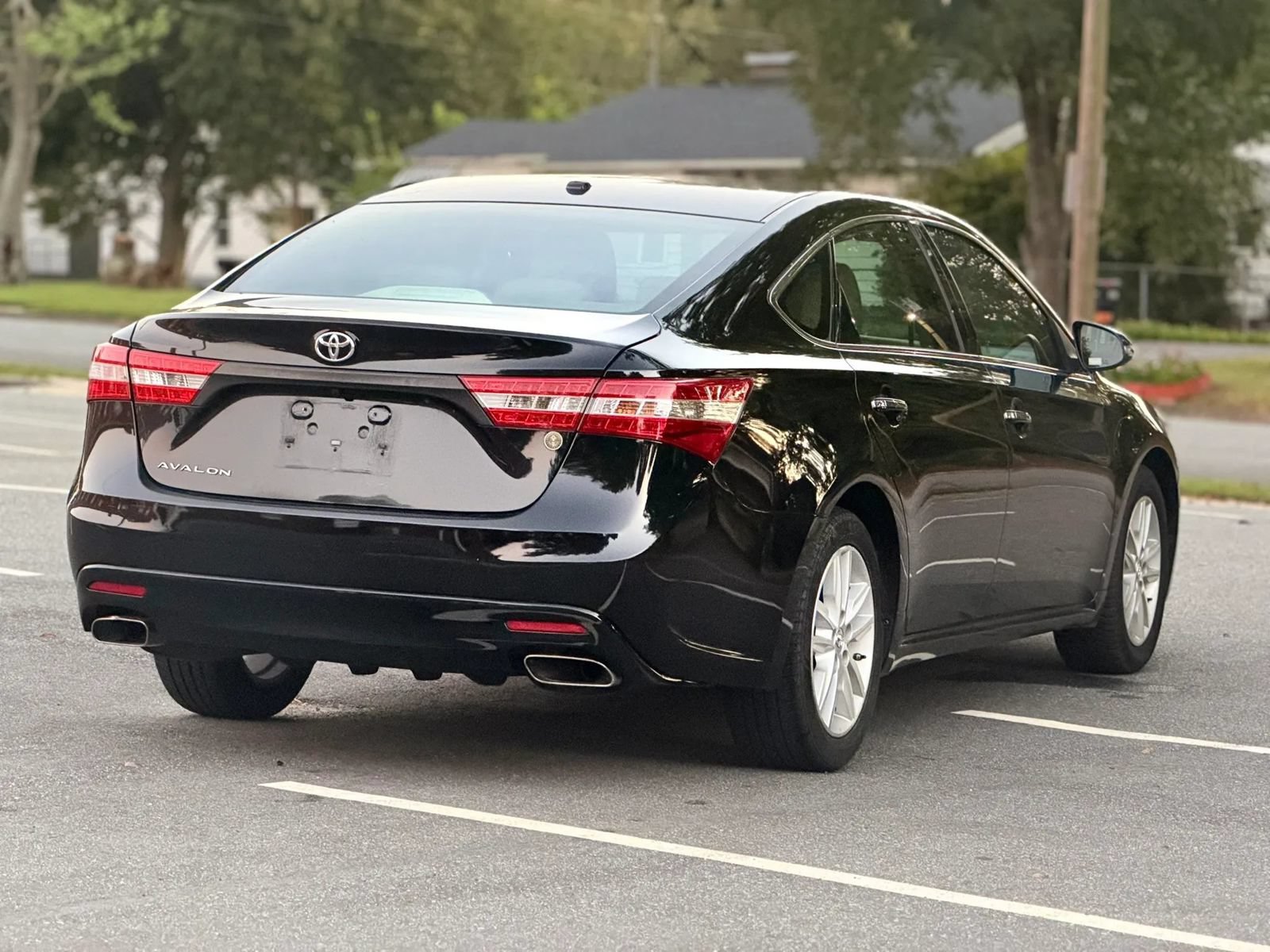 Used 2015 Toyota Avalon XLE FWD image 8