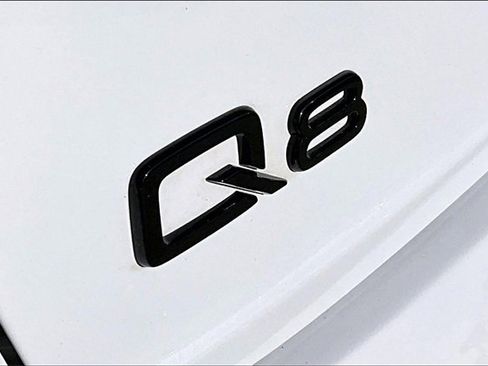 Used 2021 Audi Q8 Prestige image 33