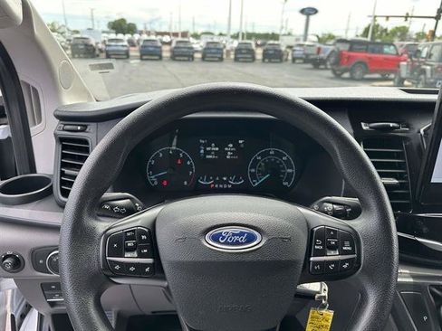 Used 2023 Ford Transit 350 XLT RWD image 17