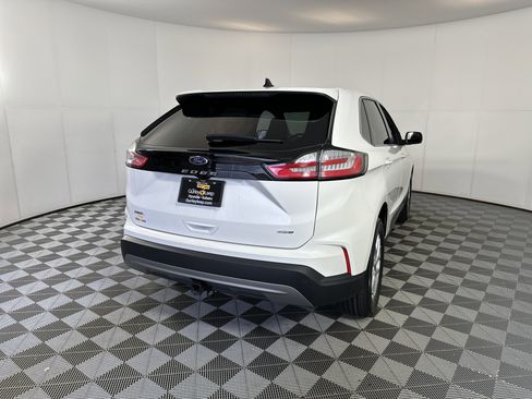 Used 2022 Ford Edge SEL w/ Convenience Package image 10