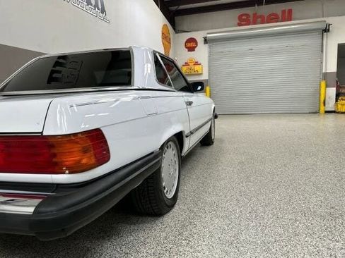 Used 1988 Mercedes-Benz 560 SL image 36