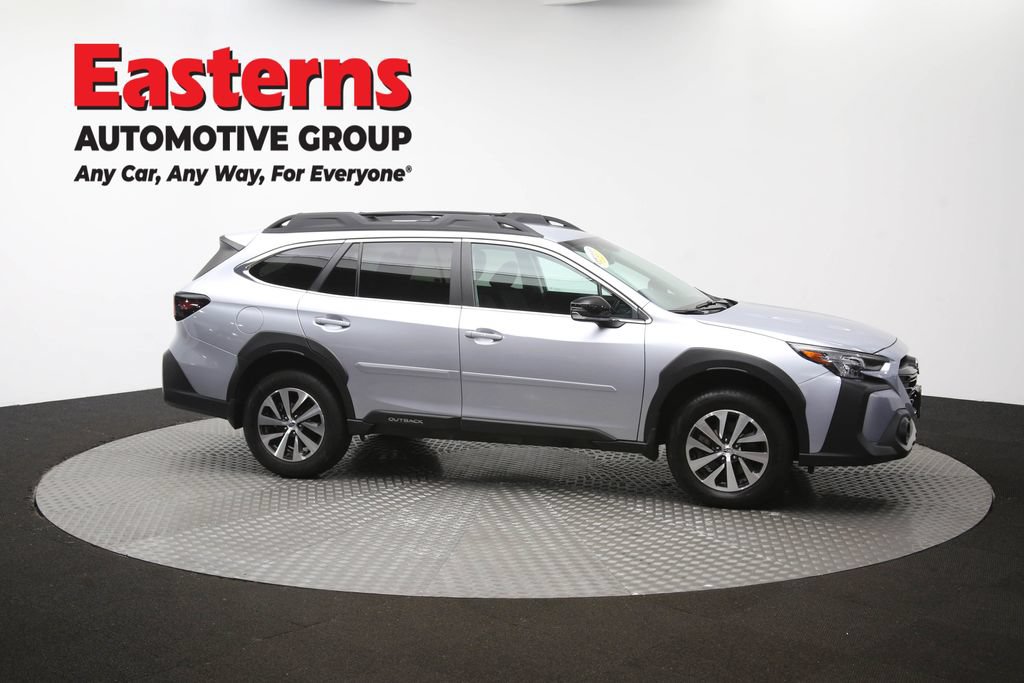 Used 2025 Subaru Outback Premium AWD/4WD image 41