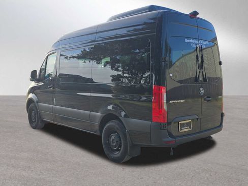 Used 2025 Mercedes-Benz Sprinter 2500 image 5