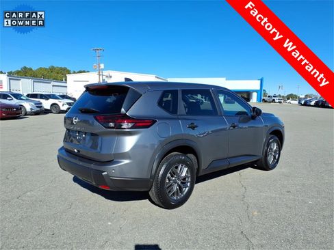 Used 2024 Nissan Rogue S image 5