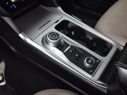Certified 2023 Ford Explorer Limited AWD/4WD image 31
