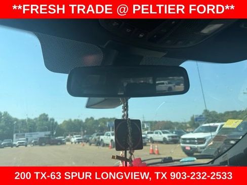 Used 2015 Ford F150 Platinum w/ Equipment Group 701A Luxury AWD/4WD image 19