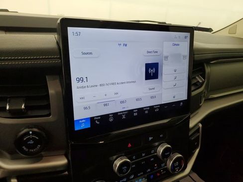 Used 2022 Ford Expedition Max XLT image 30