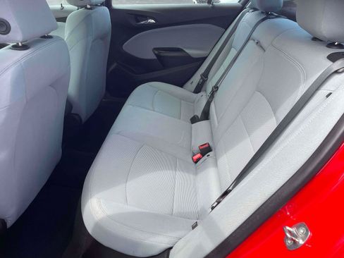 Used 2019 Chevrolet Cruze LT w/ Convenience Package FWD image 6
