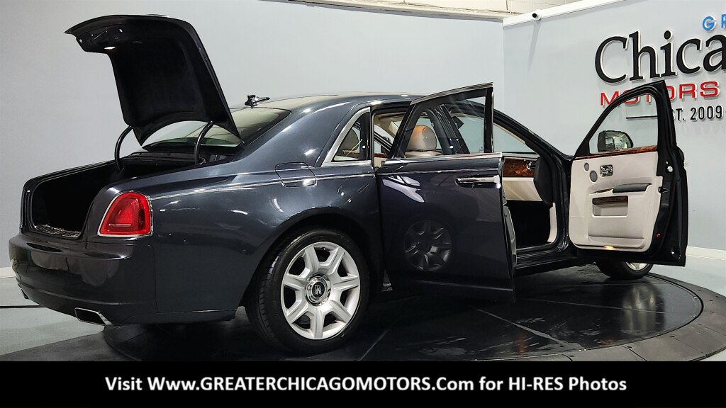 Used 2013 Rolls-Royce Ghost RWD image 12