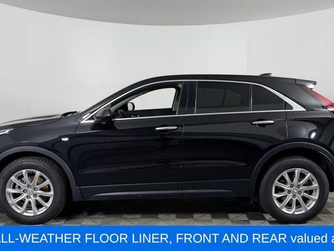 Used 2019 Cadillac XT4 Luxury w/ Cold Weather Package FWD image 5