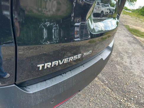 Used 2023 Chevrolet Traverse LT w/ LPO, Floor Liner Package AWD/4WD image 28