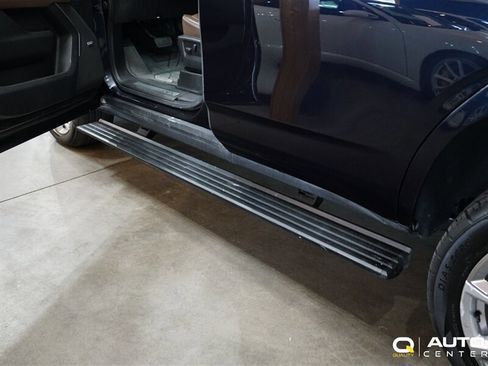 Used 2023 Chevrolet Tahoe High Country AWD/4WD image 7