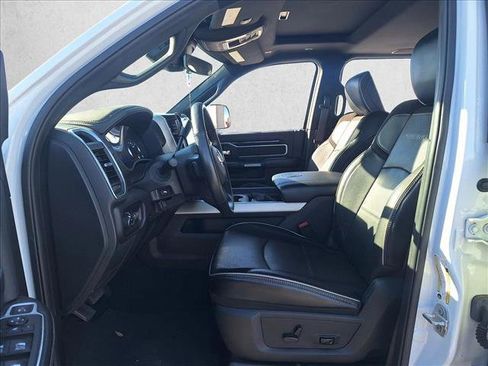 Used 2019 RAM 3500 Laramie image 9