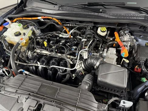 Used 2024 Ford Escape Platinum image 29