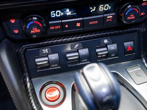 Used 2020 Nissan GT-R Premium AWD/4WD image 64