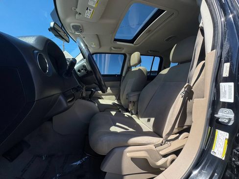 Used 2014 Jeep Patriot Latitude w/ Sun/Sound Group AWD/4WD image 22