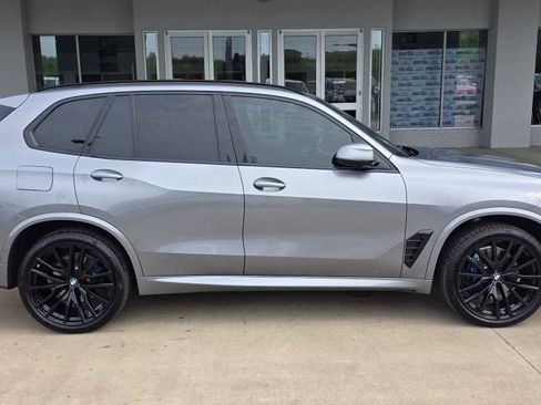Used 2026 BMW X5 sDrive40i w/ M Sport Package RWD image 6