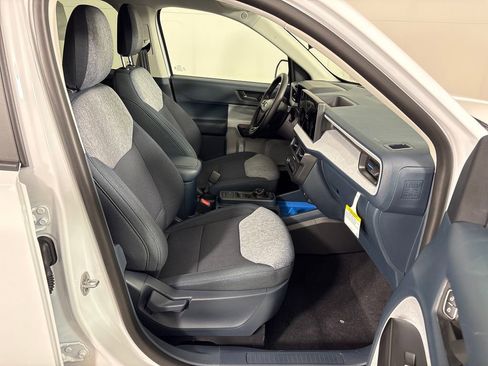 New 2026 Ford Maverick XLT w/ XLT Luxury Package FWD image 5