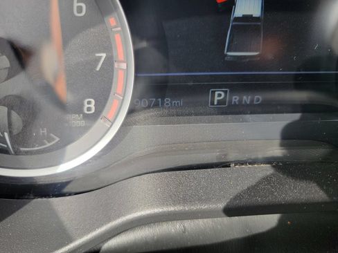 Used 2021 Nissan Titan SV w/ SV Convenience Package RWD image 18