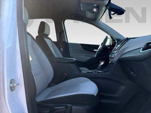 Used 2022 Chevrolet Equinox LT image 13