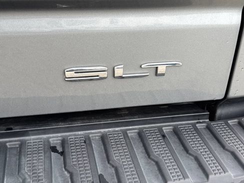 Used 2023 GMC Sierra 1500 SLT w/ SLT Premium Package AWD/4WD image 6