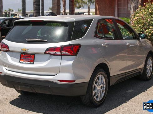 Used 2022 Chevrolet Equinox LS image 9