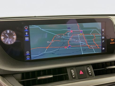 Used 2019 Lexus ES 300h w/ Accessory Package 2 FWD image 22