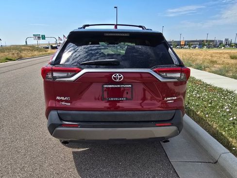 Used 2019 Toyota RAV4 Limited w/ Cold Weather Package AWD/4WD image 4