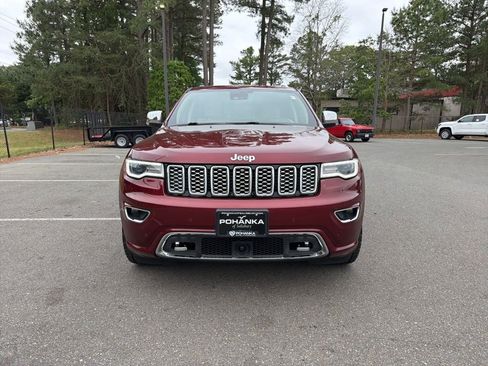 Used 2020 Jeep Grand Cherokee Overland AWD/4WD image 3