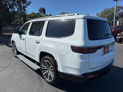 New 2025 Jeep Wagoneer Series II image 8