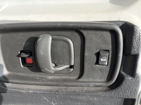 Used 2021 Chevrolet Express 2500 w/ Driver Convenience Package image 15